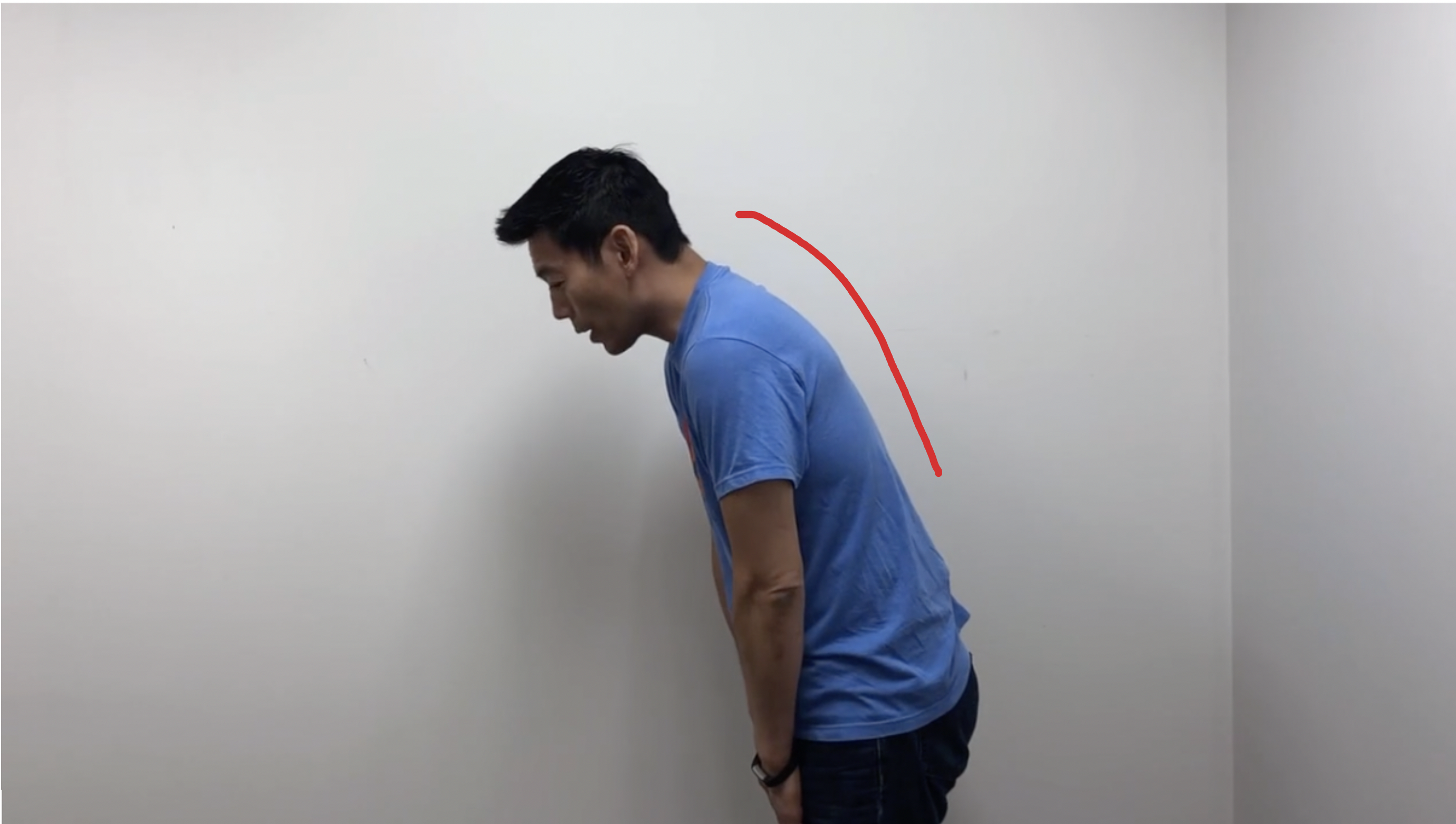 The hands on the front of the thigh and Shoulders are rolled